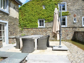 Hotels in Bièvre